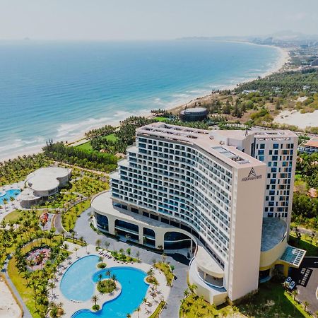 Aquamarine Beachfront Resort & Spa Cam Ranh Exterior photo