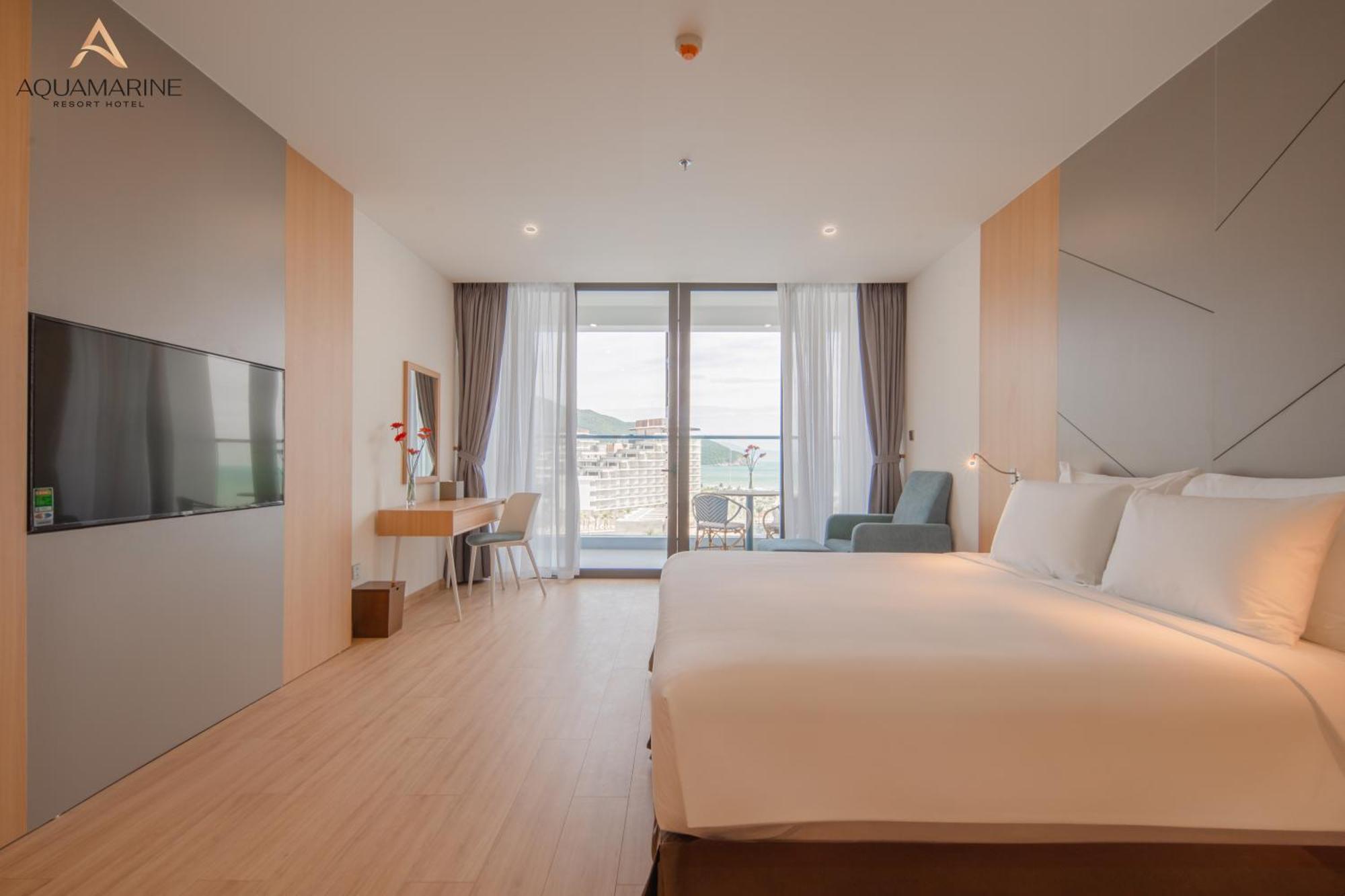 Aquamarine Beachfront Resort & Spa Cam Ranh Exterior photo