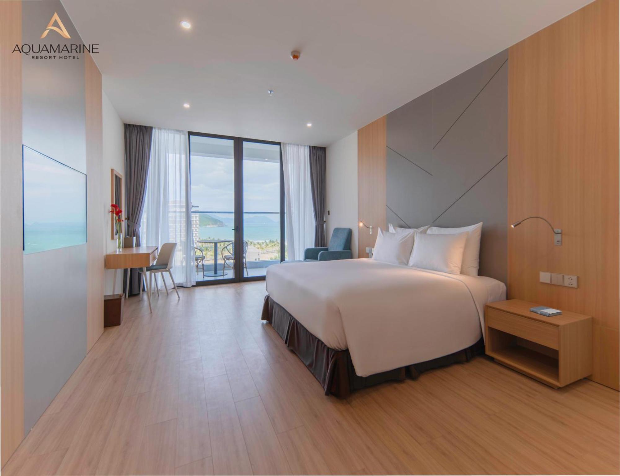 Aquamarine Beachfront Resort & Spa Cam Ranh Exterior photo
