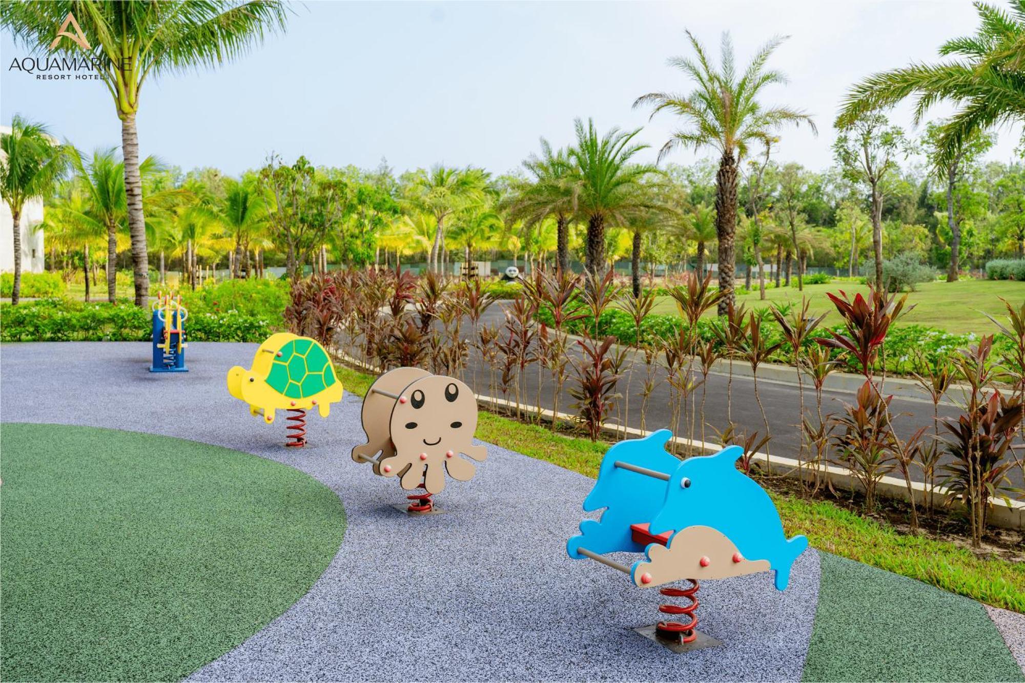 Aquamarine Beachfront Resort & Spa Cam Ranh Exterior photo