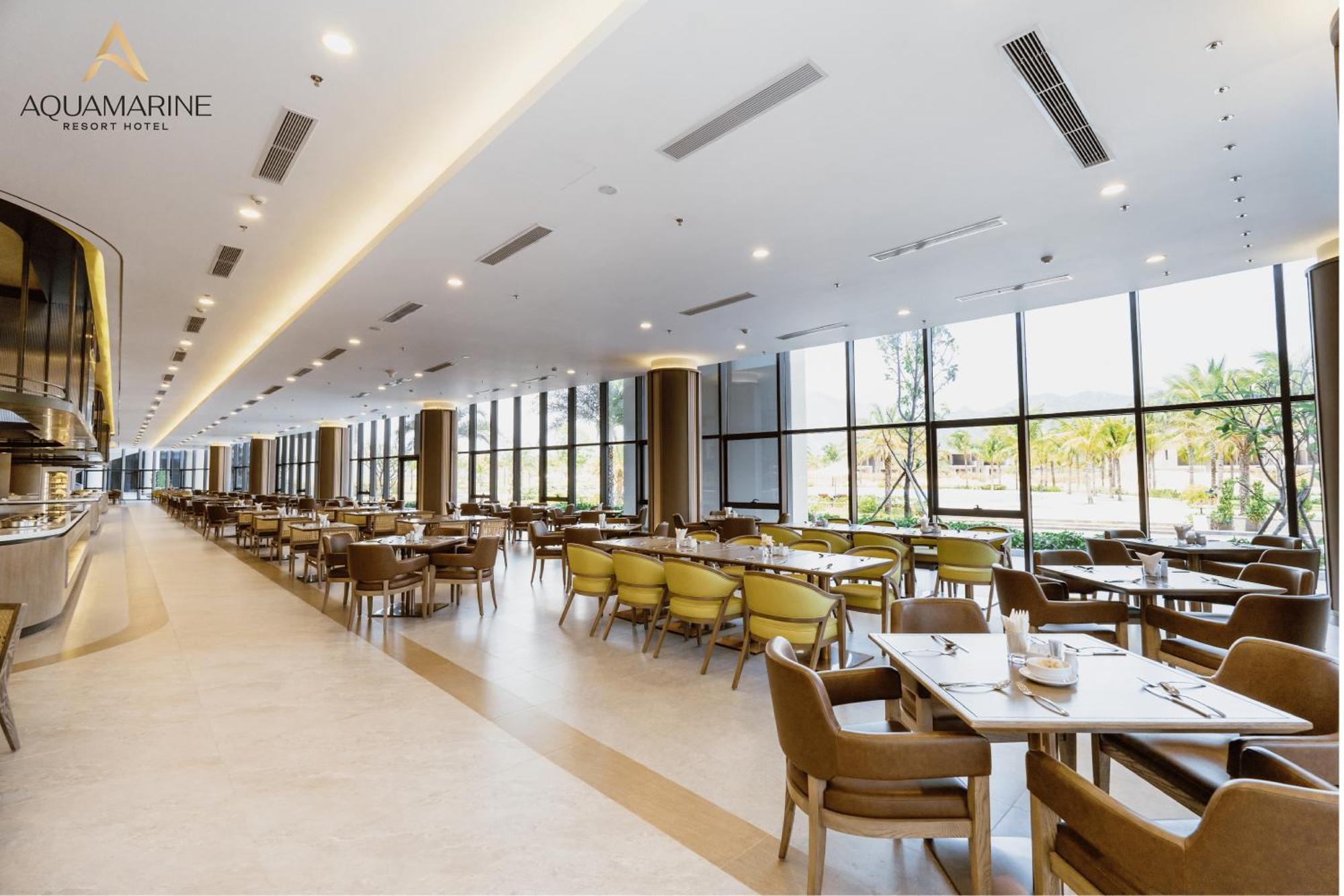 Aquamarine Beachfront Resort & Spa Cam Ranh Exterior photo