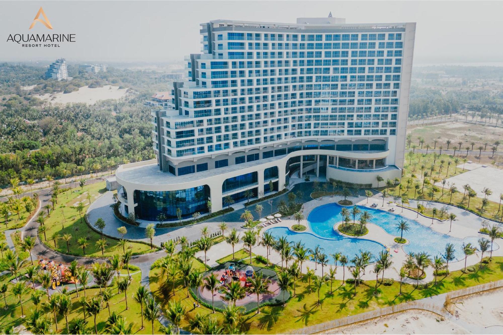 Aquamarine Beachfront Resort & Spa Cam Ranh Exterior photo
