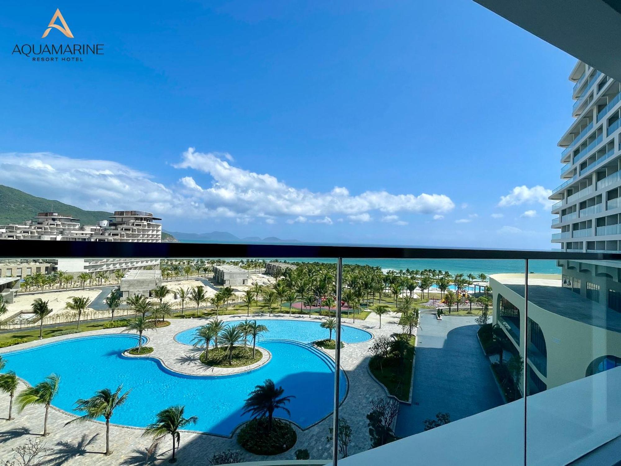 Aquamarine Beachfront Resort & Spa Cam Ranh Exterior photo